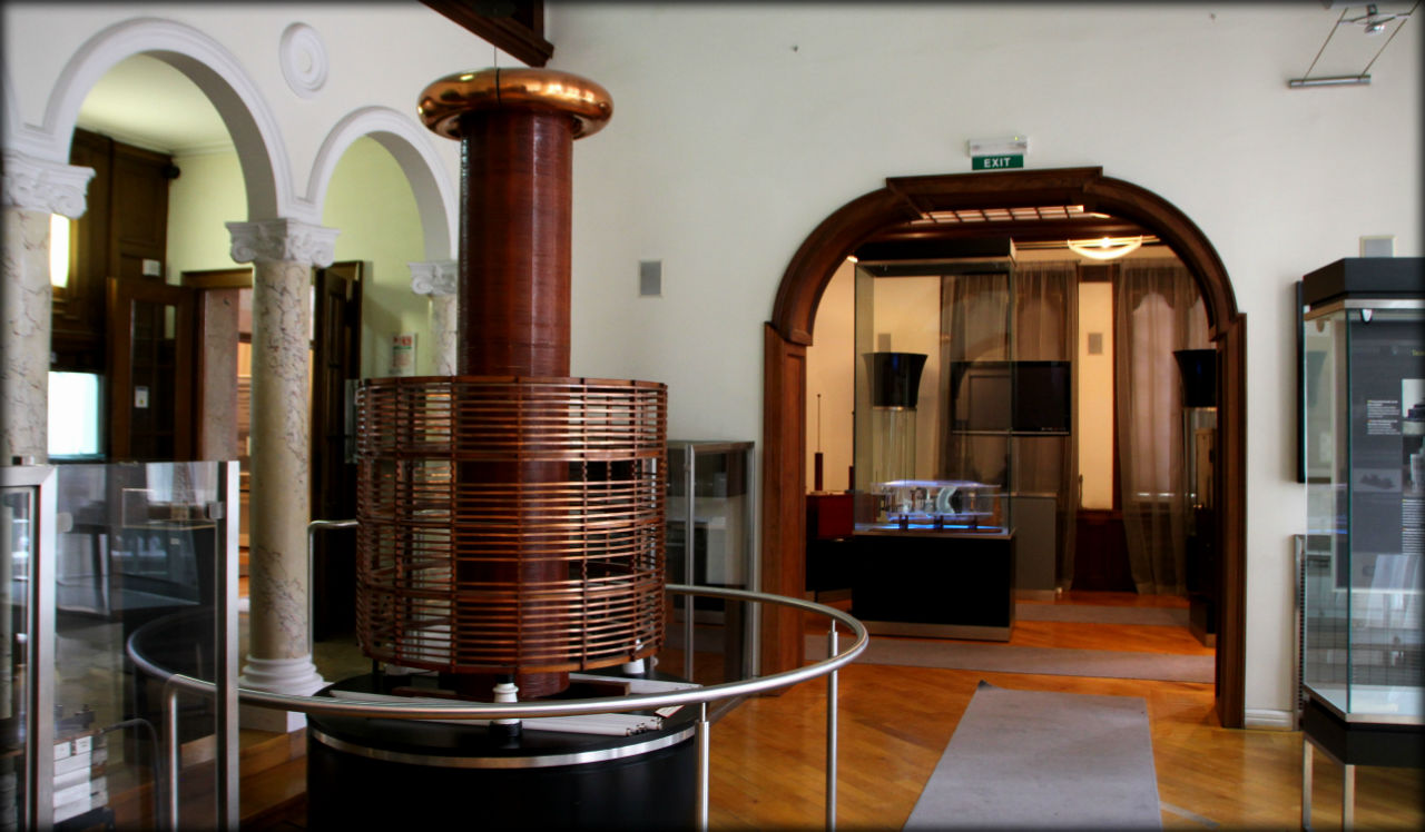 Король переменного тока или музей Николы Теслы Белград, Сербия