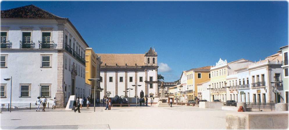 Муниципальная площадь / Praça da Sé