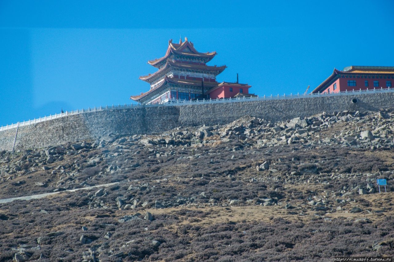 Центральная вершина Утайшаня Священная Гора Утайшань, Китай