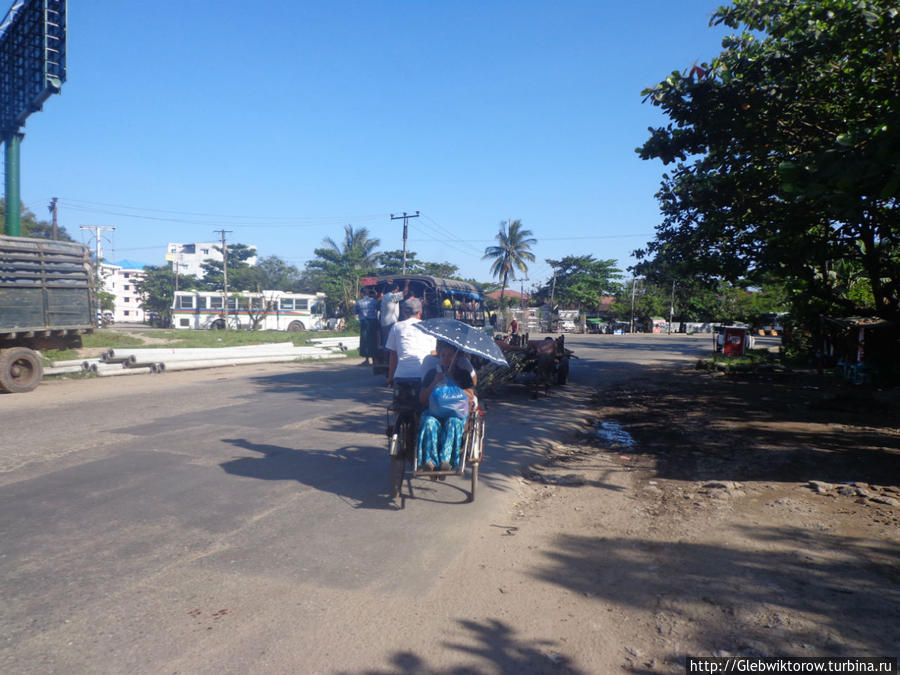 Нетуристический Янгон. Прогулка по Thanthumar Rd. Янгон, Мьянма