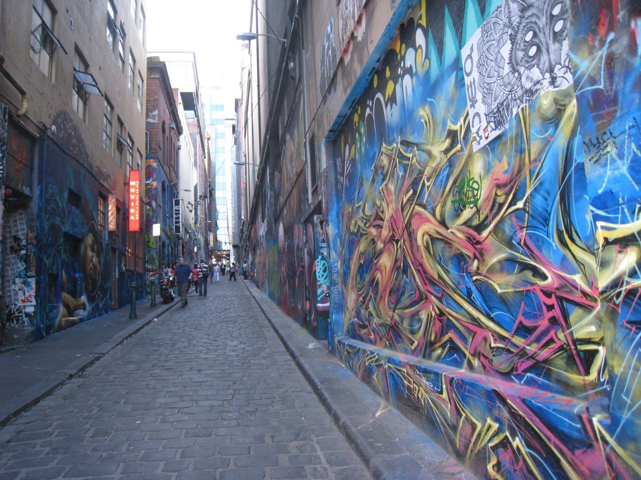 Стрит-арт улиц Ратледж Лейн и Хосьер Мельбурн, Австралия