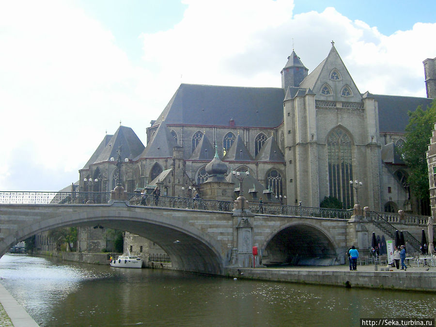 Церковь святого архангела Михаила Гент, Бельгия