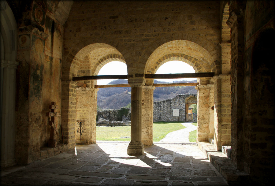 Монастырь Сопочаны - первый объект ЮНЕСКО в Сербии