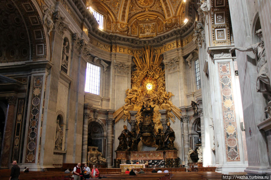 Внутреннее убранство  Собора Святого Петра. Продолжение. Ватикан (столица), Ватикан