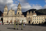 Есть на что посмотреть в Боготе: туристам — на церкви, военным — на девушек