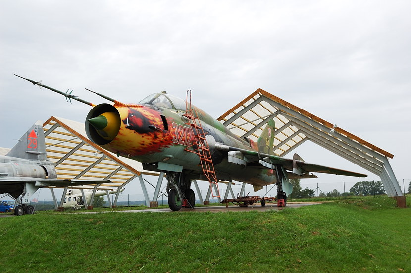 Истребитель-бомбардировщик Су-22М4 ВВС Польши Уезд Тартумаа, Эстония