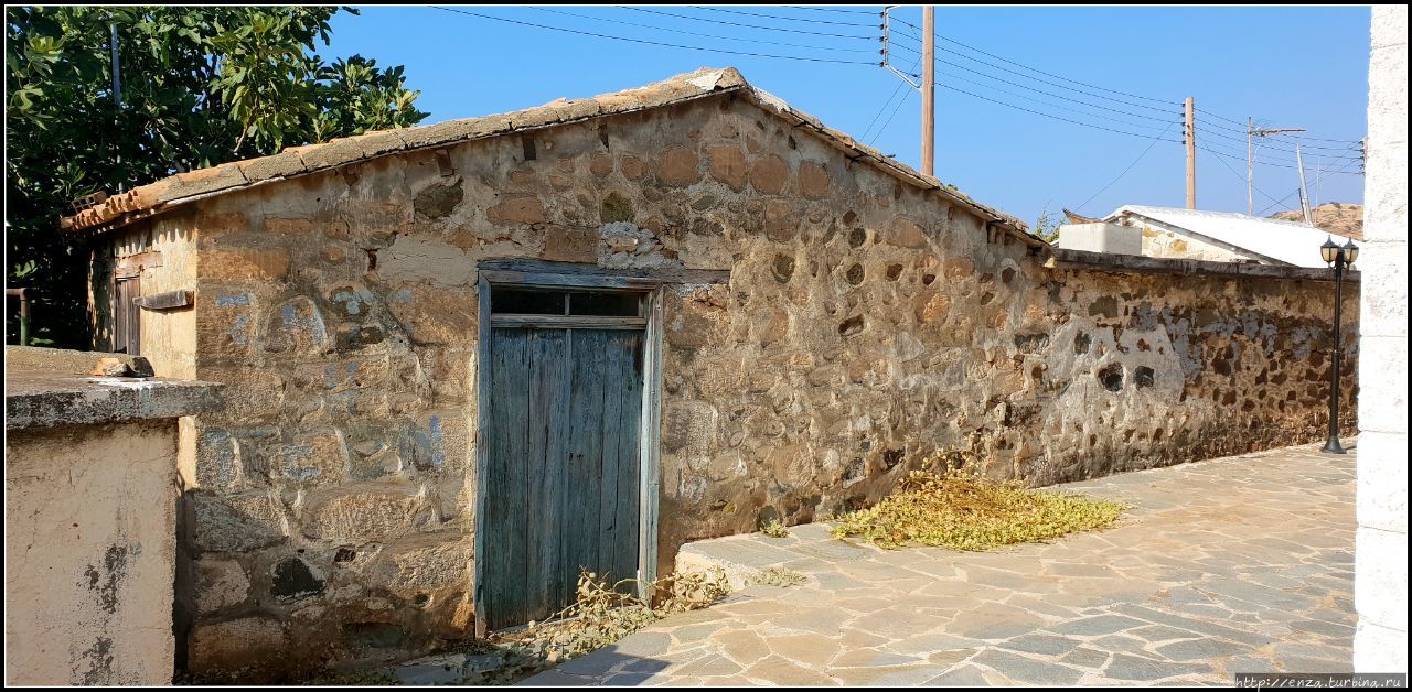 По Кипру: От Полиса до Пахиаммоса Кипр
