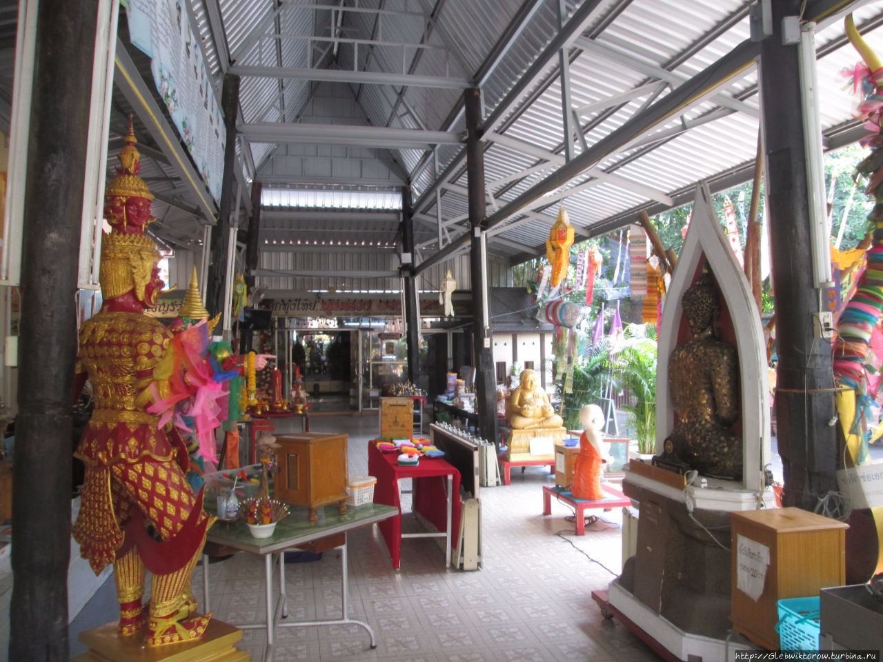 Поездка в один из самых красивых ватов Бангкока Бангкок, Таиланд