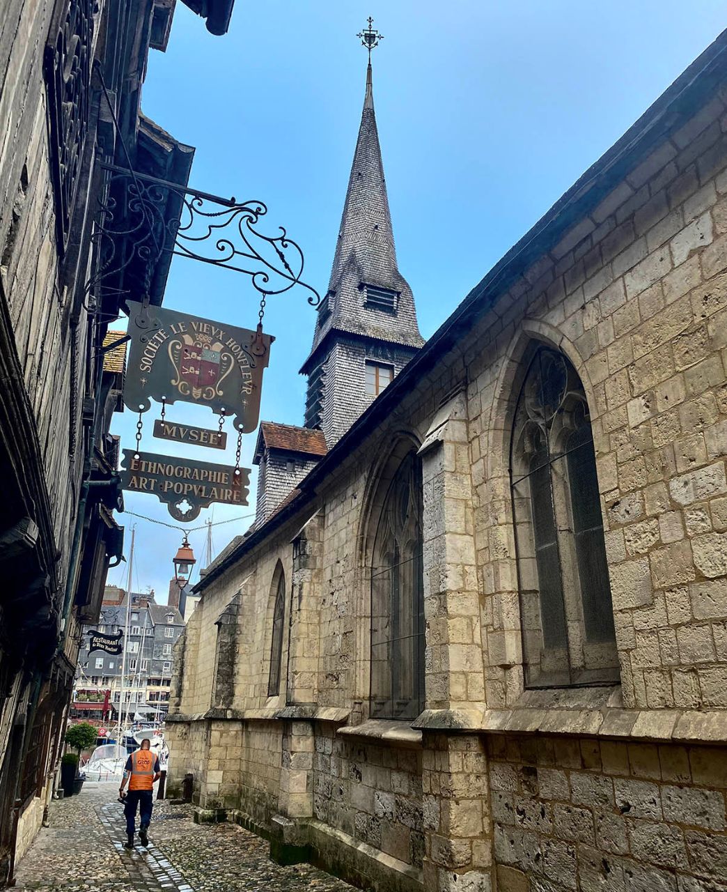 Онфлёр. Цветущий в устье Сены Онфлёр, Франция