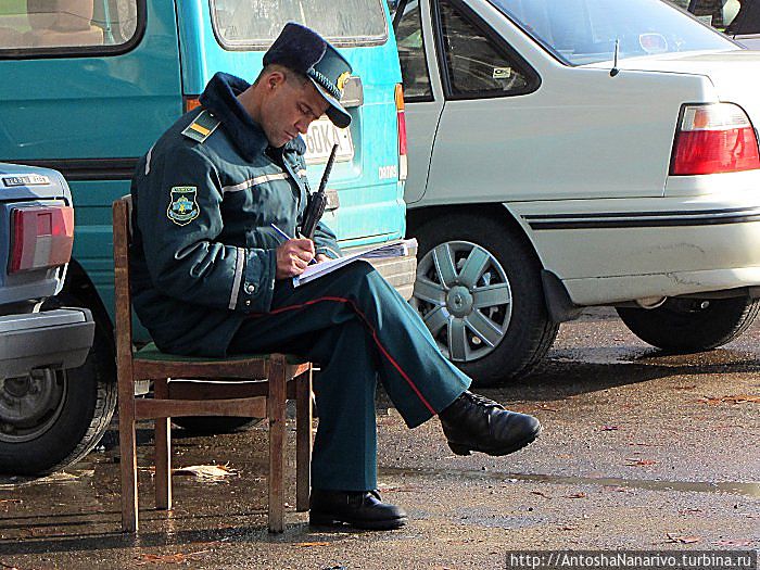 Милиционер, но не тот, про которого в тексте написал. Узбекистан