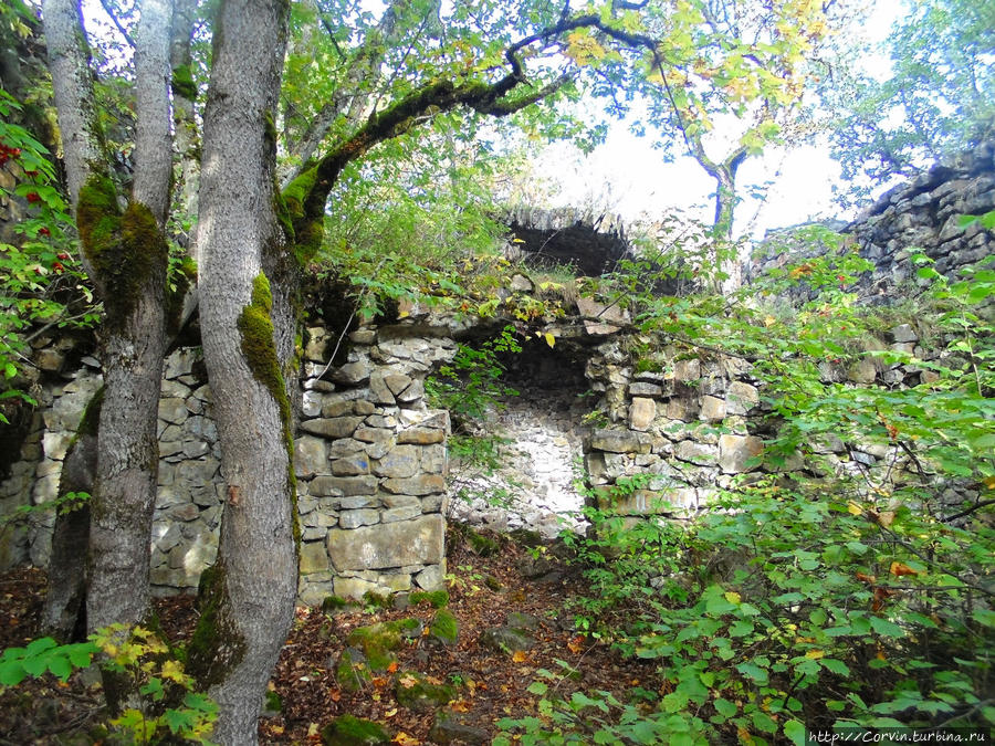 Крепость царицы Тамар в Абастумани (Самцхе-Джавахети,Грузия) Абастумани, Грузия