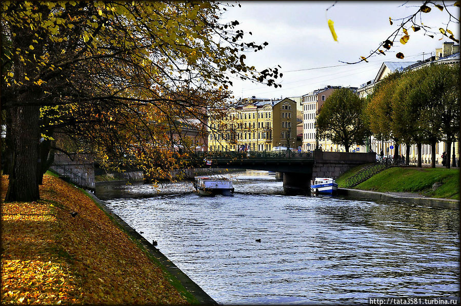 Осенний Михайловский сад Санкт-Петербург, Россия