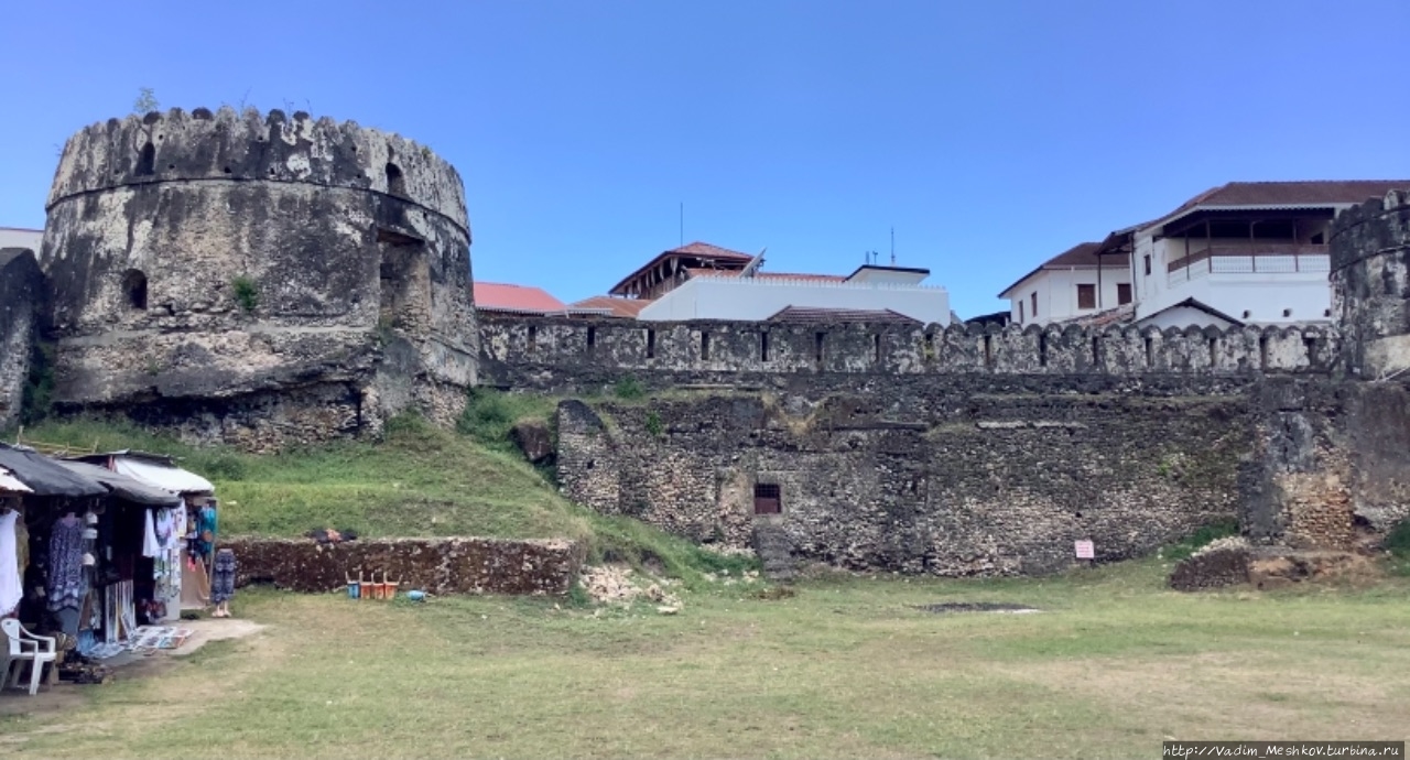 Старый форт. Стоун-Таун, Танзания