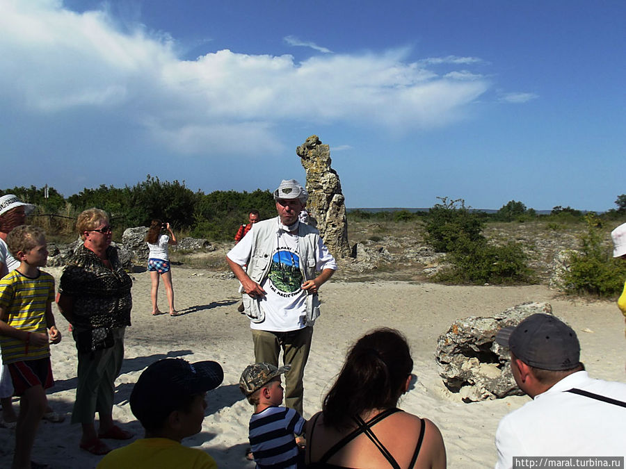 Местный гид Стилян Марков знает камни по именам