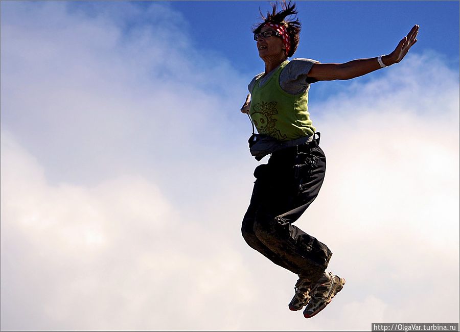 Даже меня какая-то сила оторвала от земли...