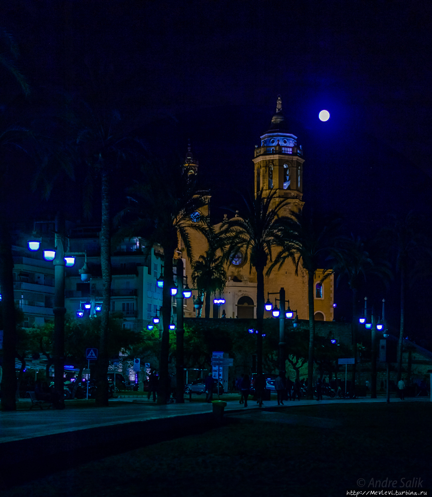 Вечер. Ситжес. Прибой Ситжес, Испания