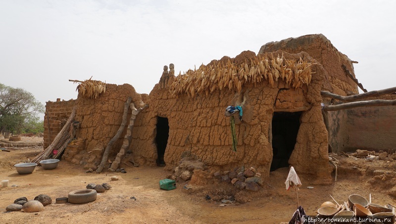 Дом колдуна Буркина-Фасо