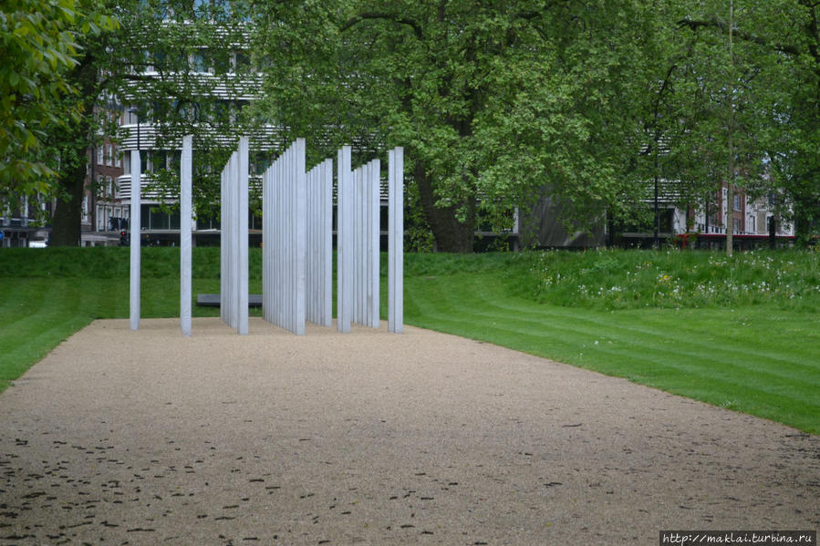 Мемориал 7/7. 7 июля 2005 года в Лондоне произошло 4 взрыва, осуществлённых террористами-смертниками. Было убито 52 человека, ранено около 700 Лондон, Великобритания