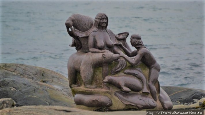 Скульптура Мать моря Нуук, Гренландия