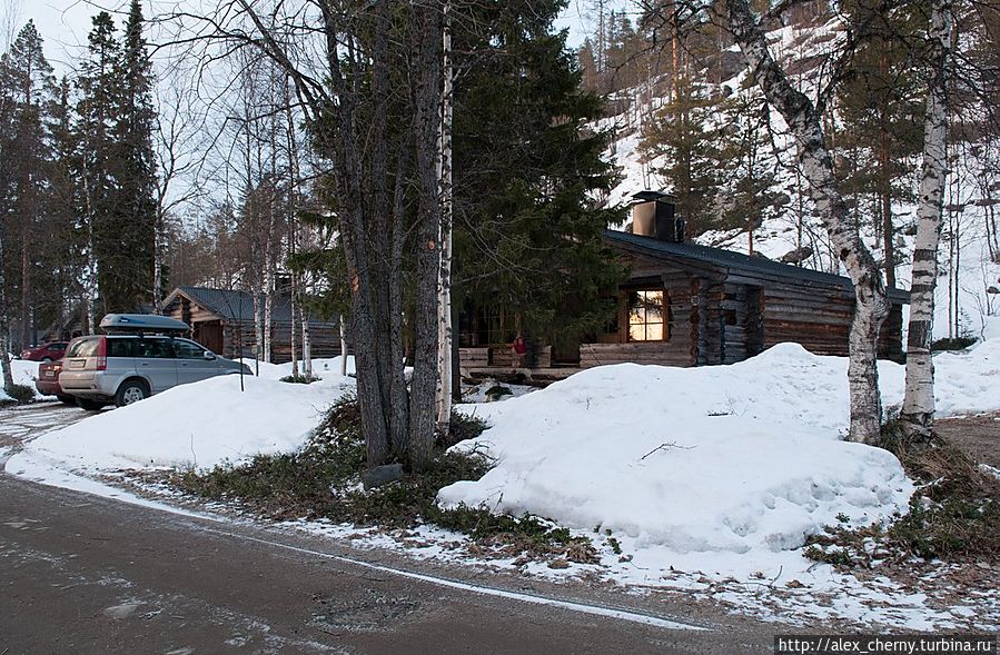 для лыжников коттедж на мой взгляд лучше, чем отель