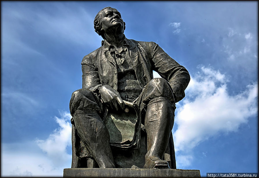 Памятник М. В. Ломоносову, скульптор Козловский, 1958 г