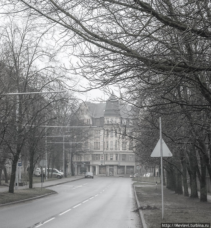 Прозрачный Агенскалнс осенью Рига, Латвия