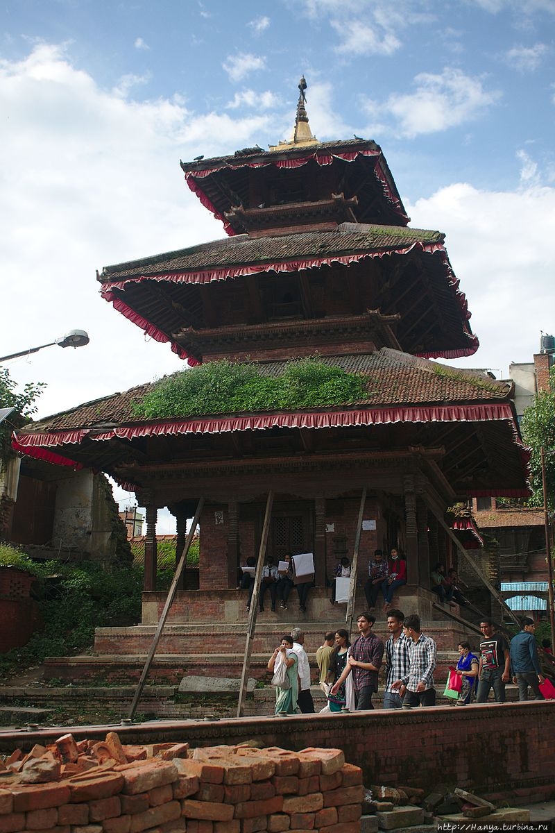 Храм Махавишну. Из интерн