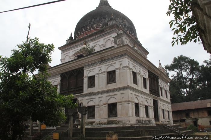 храм бога Вишну — Virat Swaroop (Vishwaroopa)