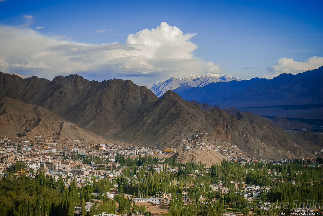 Ступа Шанти Лех, Индия