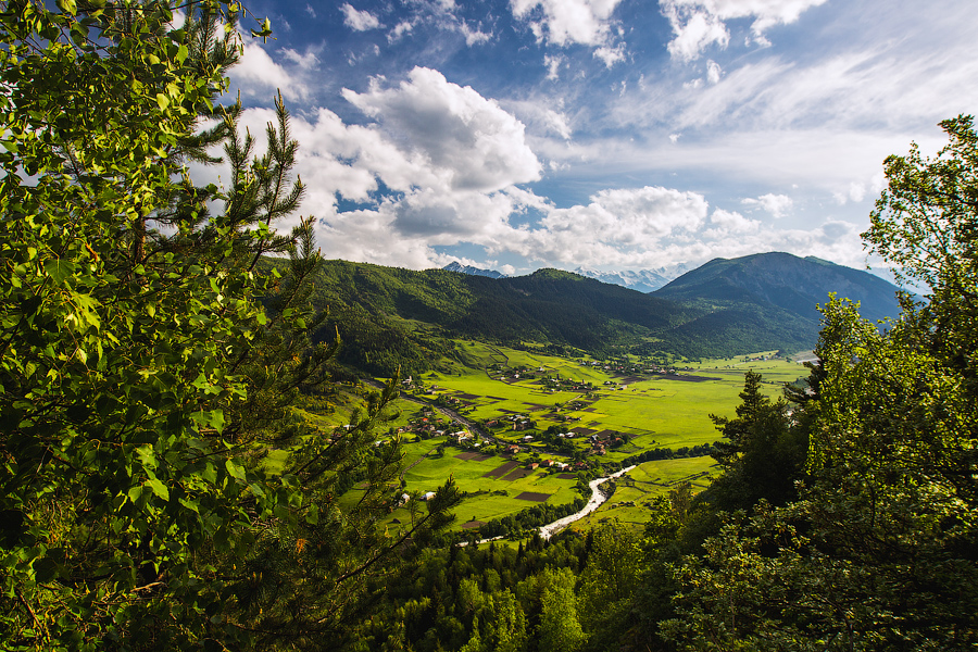 Долина в закатном свете.. Потрясающий вид...