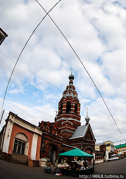 Церковь Богоявления находится на Богоявленской площади