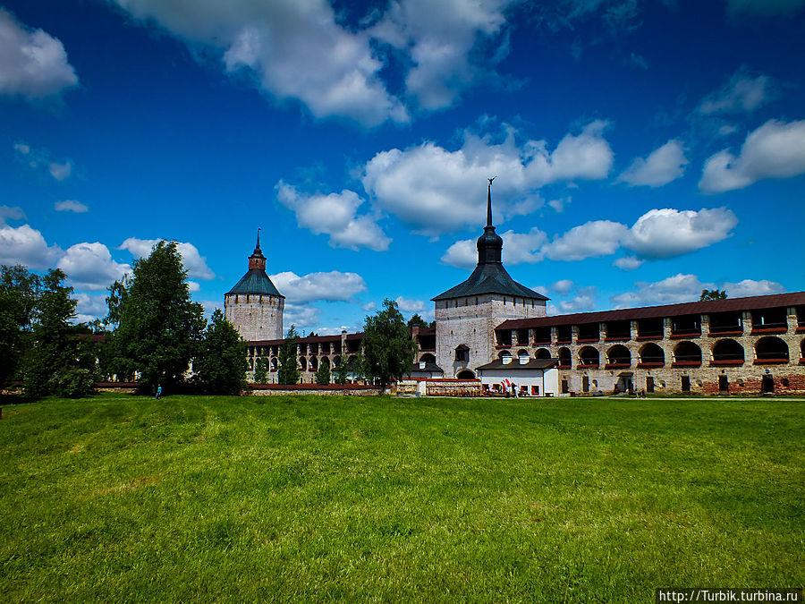 Московская и Казанская башни