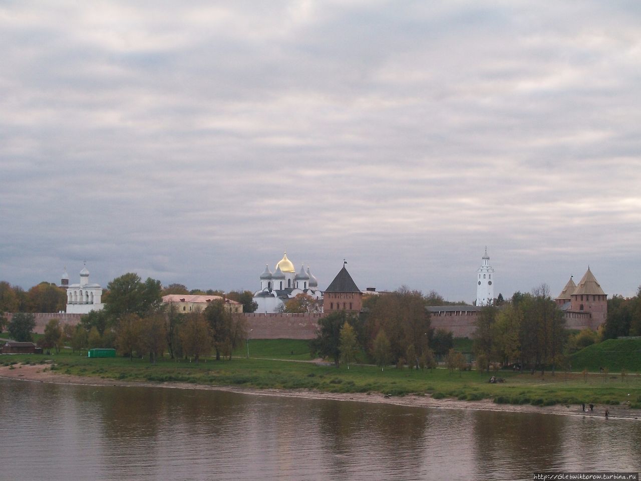 Прогулка вокруг Кремля Великий Новгород, Россия