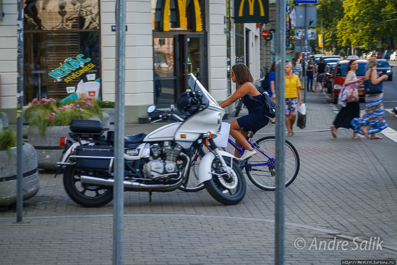 Летняя Рига не пленере. стрит Рига, Латвия