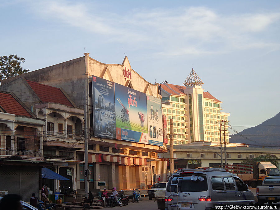 Город Паксе Паксе, Лаос