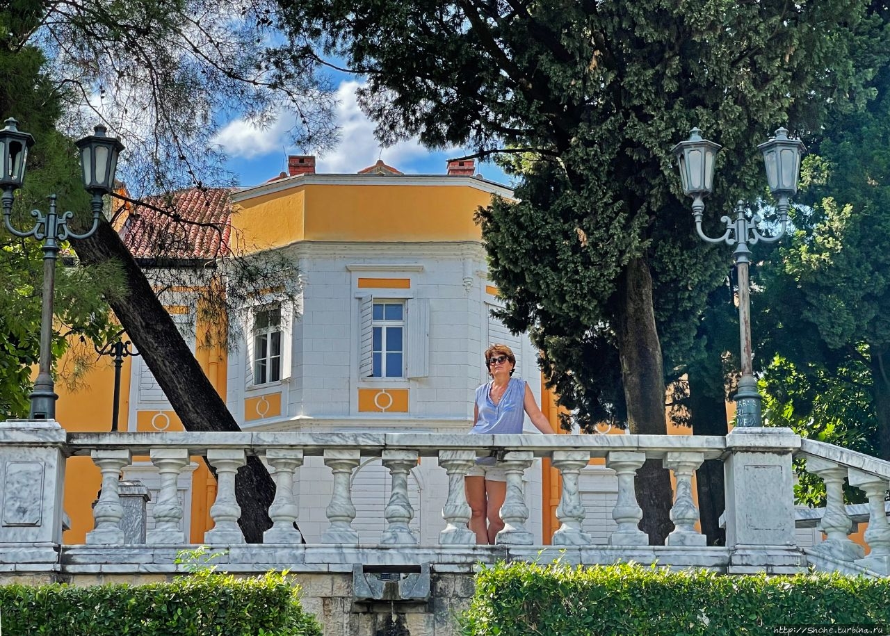 Дворец Петровича Подгорица, Черногория