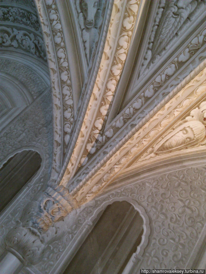 Синтра. Интерьеры дворца Пена Синтра, Португалия
