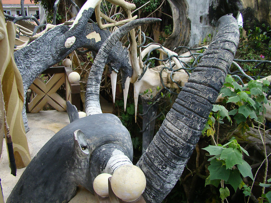 Пенек и лабиринт кишечника Далат, Вьетнам