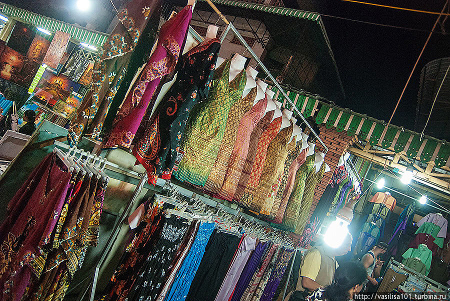 Ночной рынок Сиемреап, Камбоджа