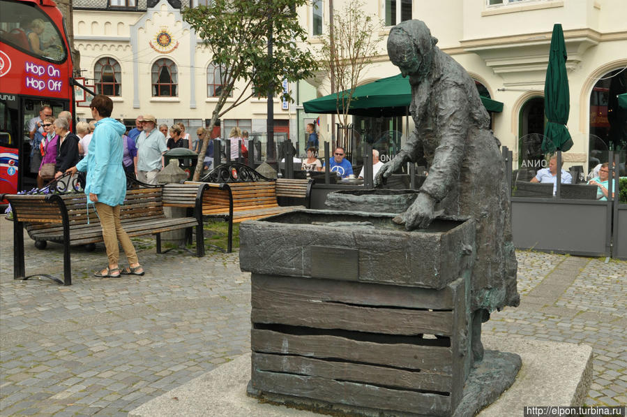 ***Жена рыбака Олесунн, Норвегия