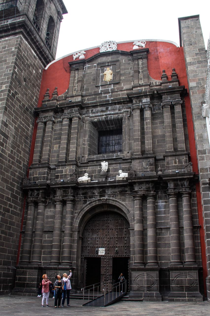 Пуэбла-де-Сарагоса. Церковь Св. Доминго Пуэбла, Мексика