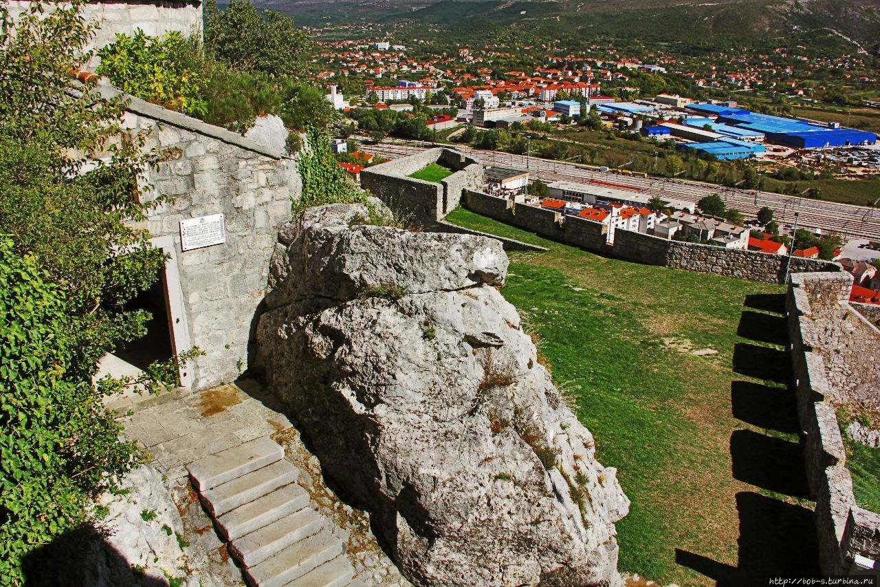 Српска Краjина. Книн. Югославский разлом Книн, Хорватия