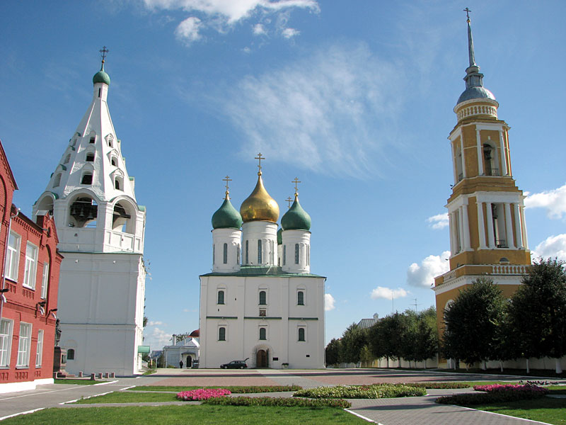 Соборная площадь в Кремле Коломна, Россия