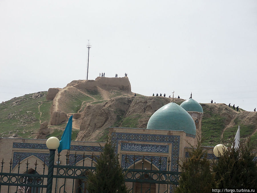 вид на крепость Александра Македонского Бухара, Узбекистан