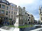 Фонтан на площади Sint-Baafsplein