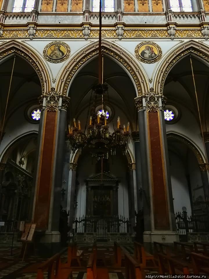 Церковь Св. Доминика Неаполь, Италия