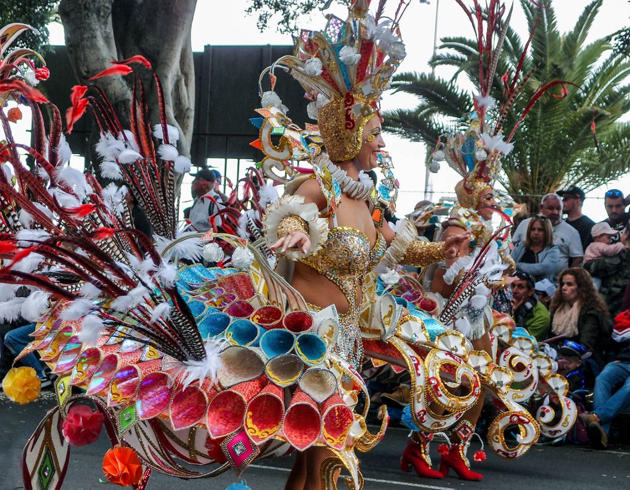 Карнавал  «Фантазия» на Тенерифе Санта-Крус-де-Тенерифе, остров Тенерифе, Испания