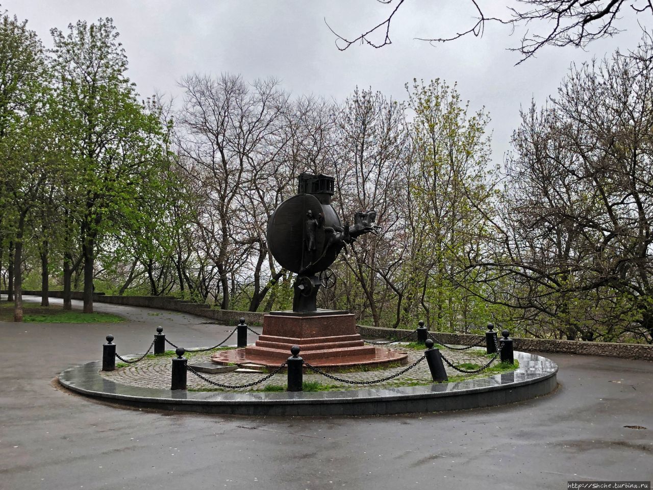 Памятник Апельсину, который спас Одессу Одесса, Украина