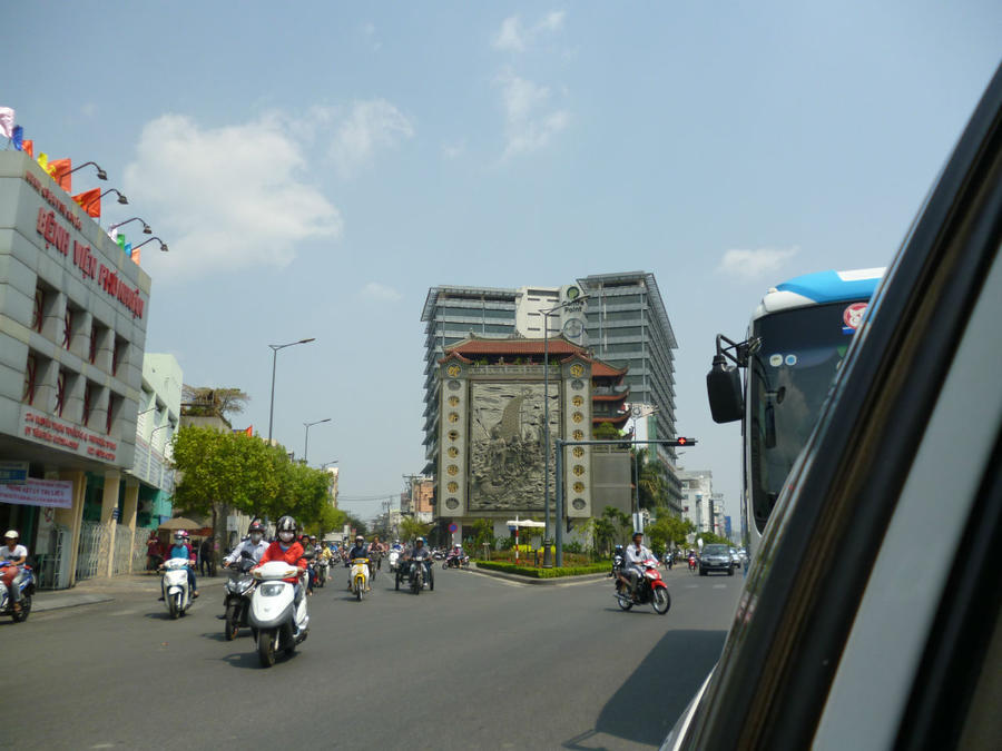 Стыковка в Манилу через Хошимин. 6 часов. Впечатления. Вьеты Хошимин, Вьетнам