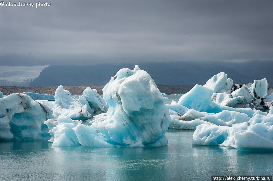 Точка притяжения — лагуна Йокульсарлон Йёкюльсаурлоун ледниковая лагуна, Исландия